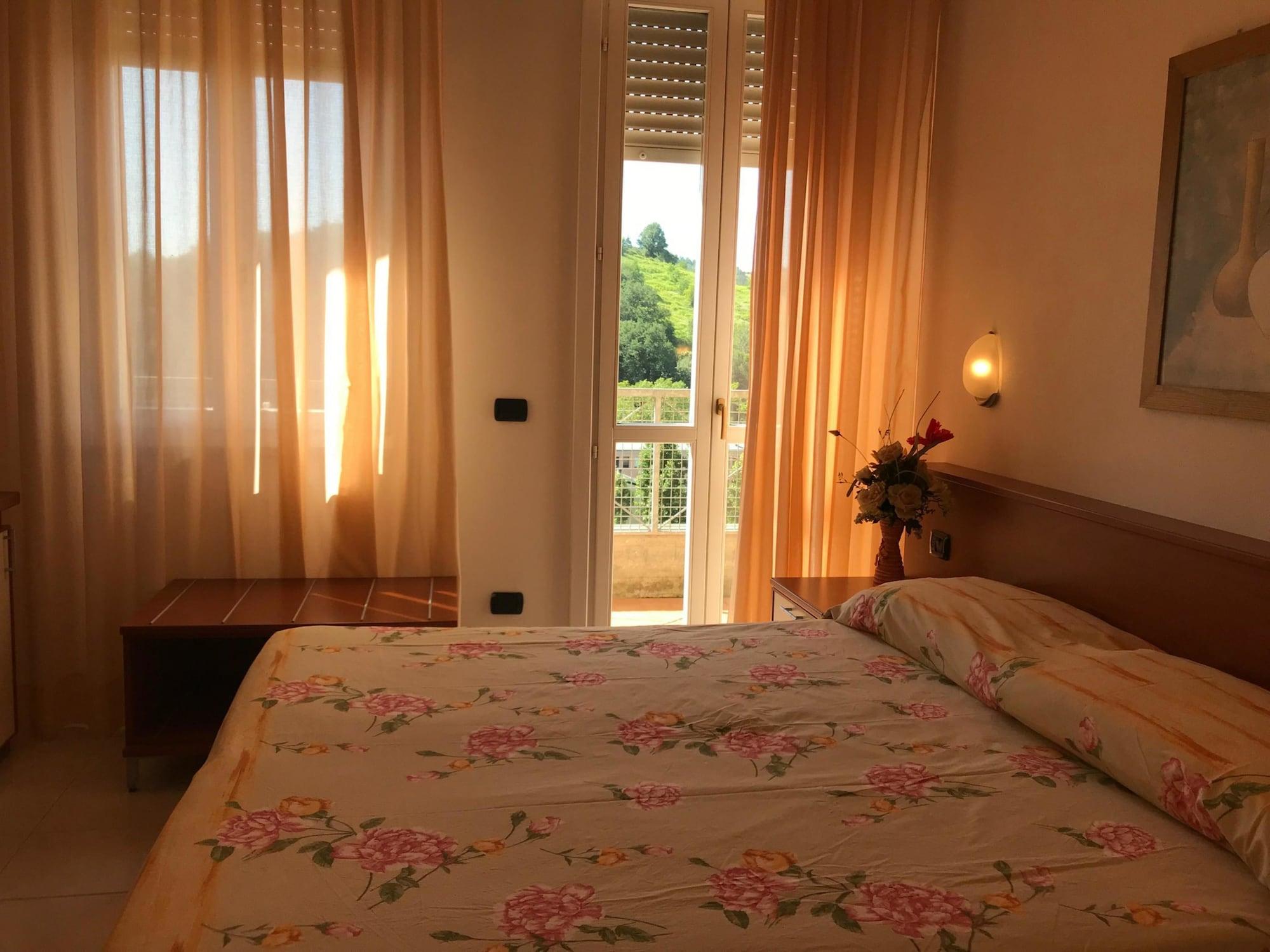 Garden Hotel Tabiano Salsomaggiore Terme Kültér fotó